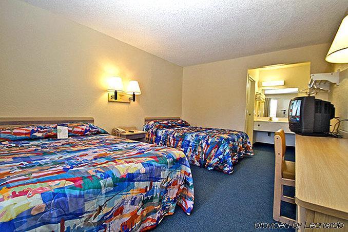 Motel 6-Bakersfield, Ca - Convention Center エクステリア 写真