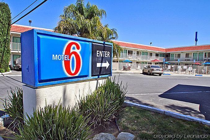 Motel 6-Bakersfield, Ca - Convention Center エクステリア 写真